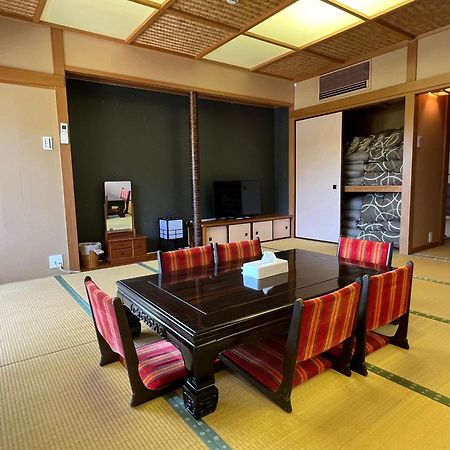 熱海温泉　実の別荘 Atami  Buitenkant foto