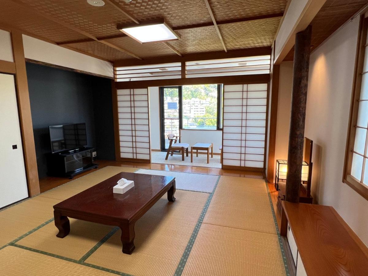熱海温泉　実の別荘 Atami  Buitenkant foto