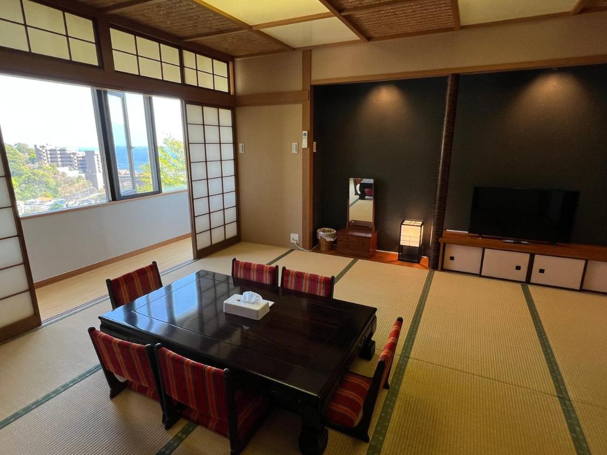 熱海温泉　実の別荘 Atami  Buitenkant foto