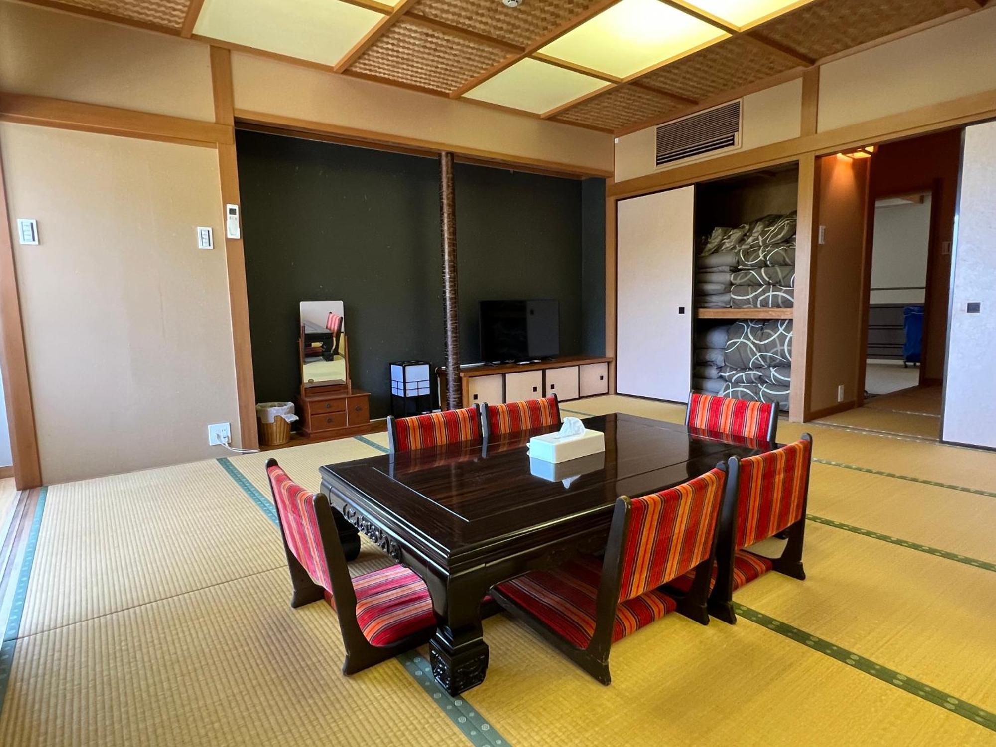 熱海温泉　実の別荘 Atami  Buitenkant foto